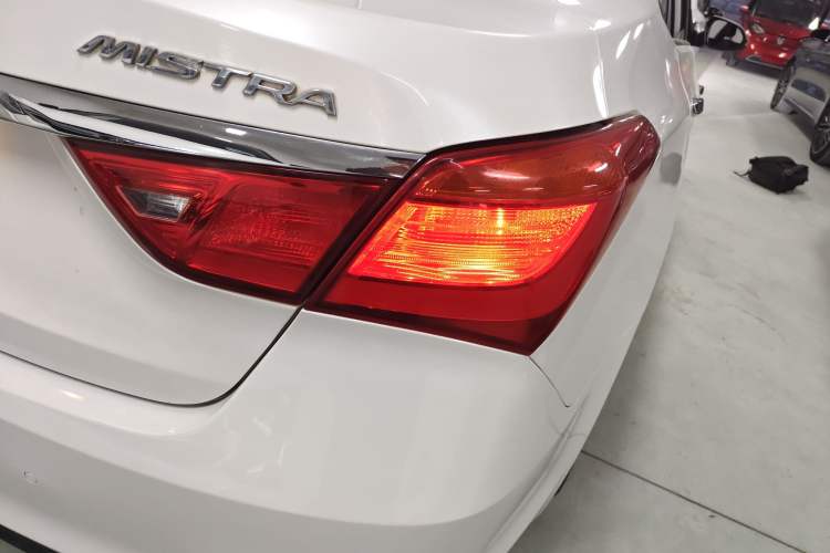 Used Hyundai Mistra 2016 1.8L Automatic Smart GLS