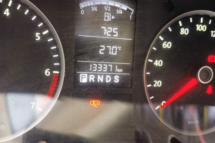 Used Volkswagen Lavida 2011 1.6L Automatic PinYou Edition
