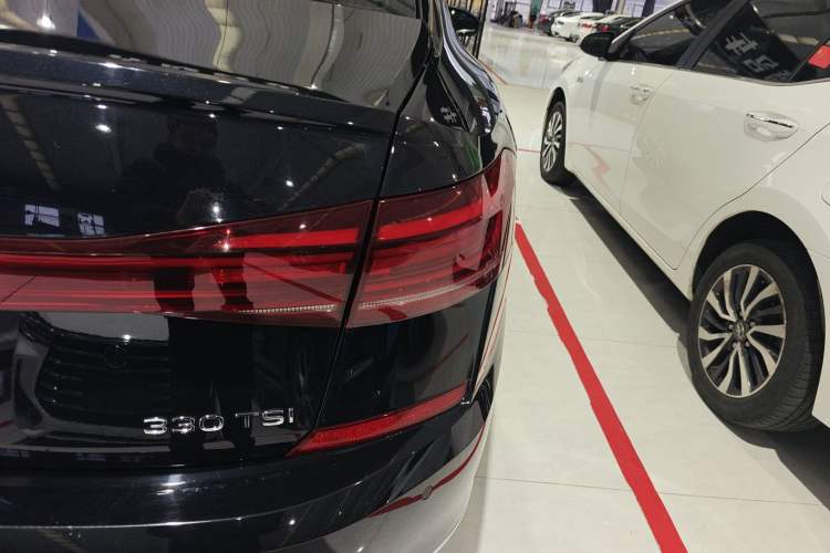 Used Volkswagen Passat 2022 330TSI Starry Luxury Edition – Exclusive Special Edition