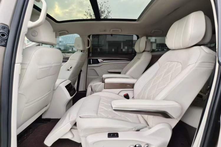 Used Volkswagen Viloran 2020 380TSI Prestige Edition
