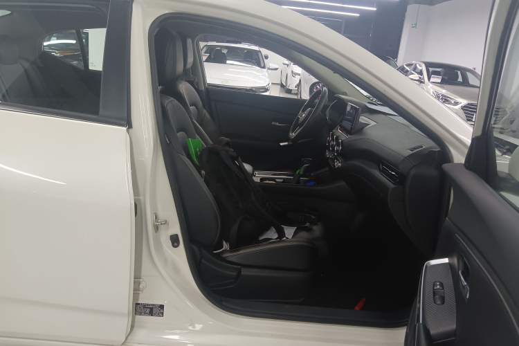 Used Nissan Sylphy 2021 1.6L XL CVT Enjoyment Edition Right Front Seat