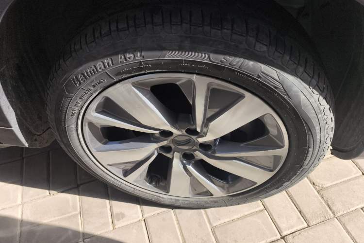 Used Geely Auto Haoyue 2020 1.8TD DCT Flagship 7-Seater
