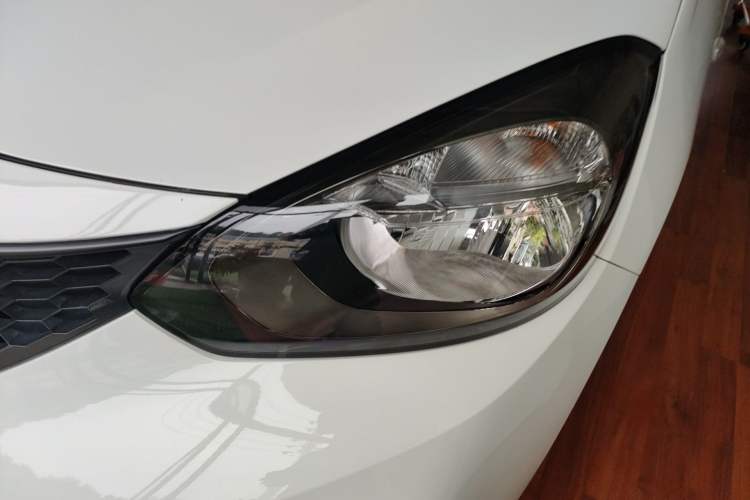 Used Honda Fit 2022 1.5L CVT Trendy Sunroof Edition Left Front Headlight