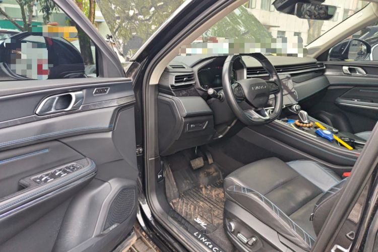 Used Lynk & Co 05 2020 2.0TD Two-Wheel Drive Shine Halo Driver Seat