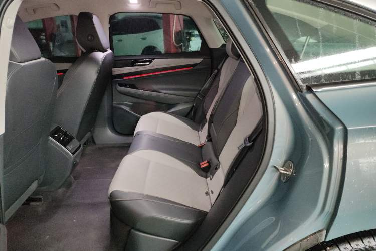 Used Volkswagen ID.7 VIZZION 2024 AIR model
