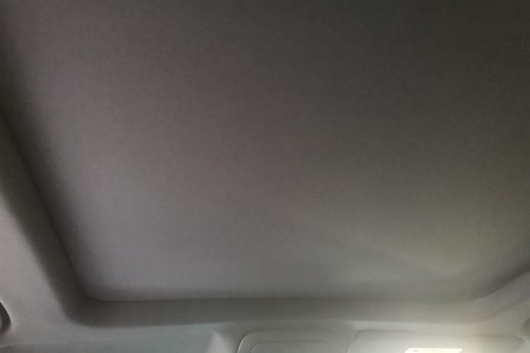 Used Cadillac XT4 2022 28T Two-Wheel-Drive Luxury Version
