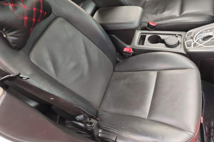 Used Chevrolet Captiva 2014 2.4L 4x4 Flagship Edition 7 Seats