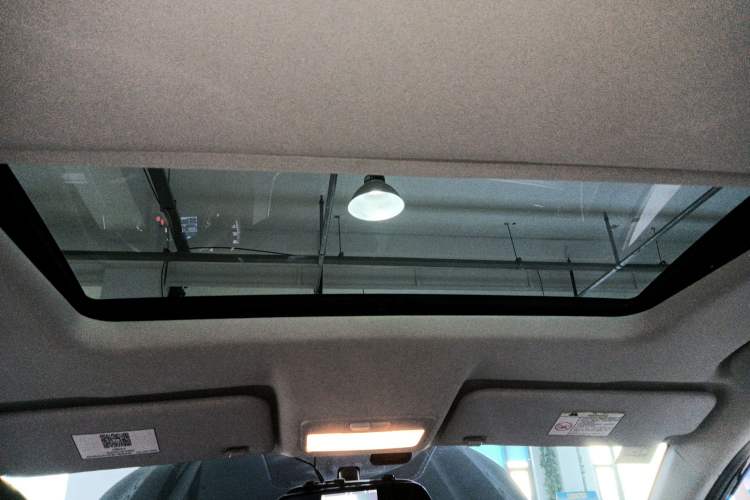 Used FORTHING Joyear X6 2017 Enjoy Series 1.5T CVT Luxury Model
