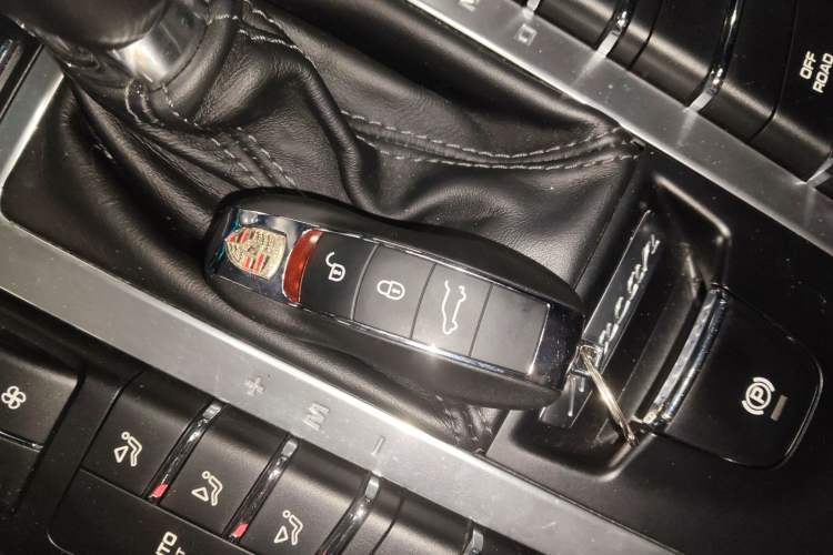 Used Porsche Macan 2017 Macan Turbo 3.6T