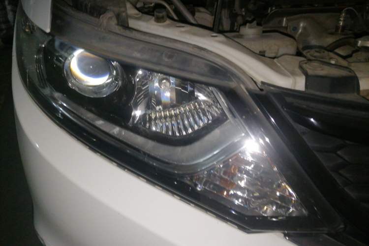 Used Honda Jade 2013 1.8L automatic Comfort version 5 seats
