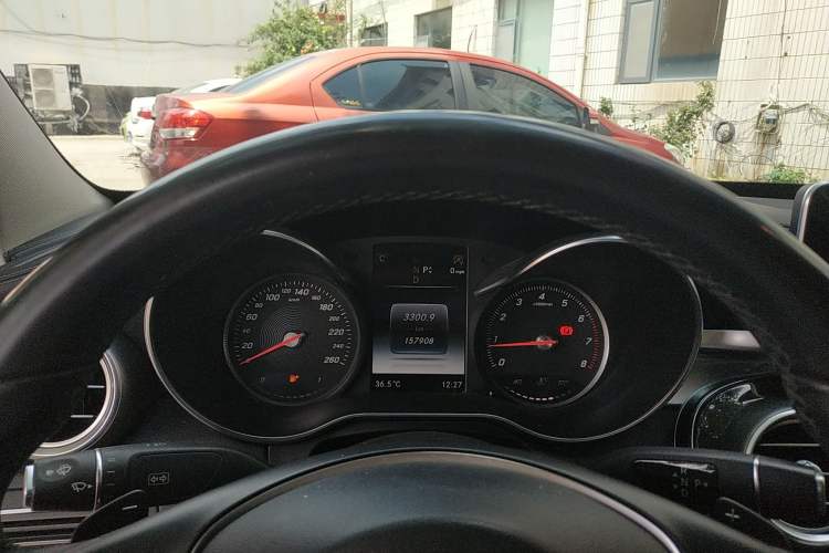 Used Mercedes-Benz C-Class 2015 C 200 L 4MATIC
