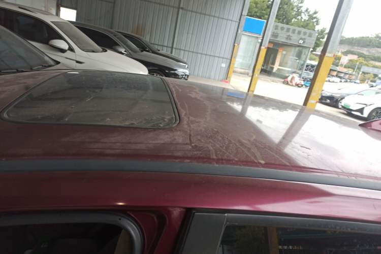 Used Honda Jade 2017 1.8L automatic Comfort version 5 seats
