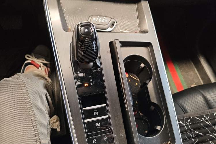 Used Roewe RX5 MAX 2022 1.5T Automatic Zhiwei Prestige Edition