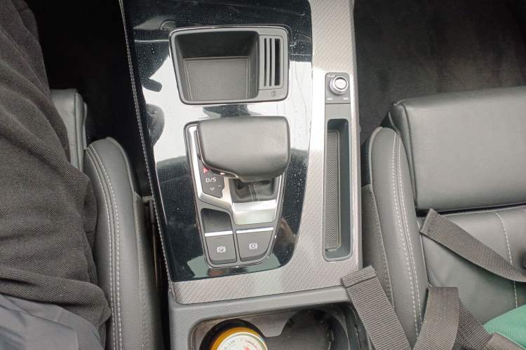 Used Audi Q5L 2022 Updated 45T Luxury Dynamic Version