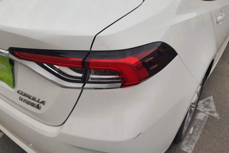 Used Toyota Corolla 2021 Dual-Motor 1.8L E-CVT Elite Edition
