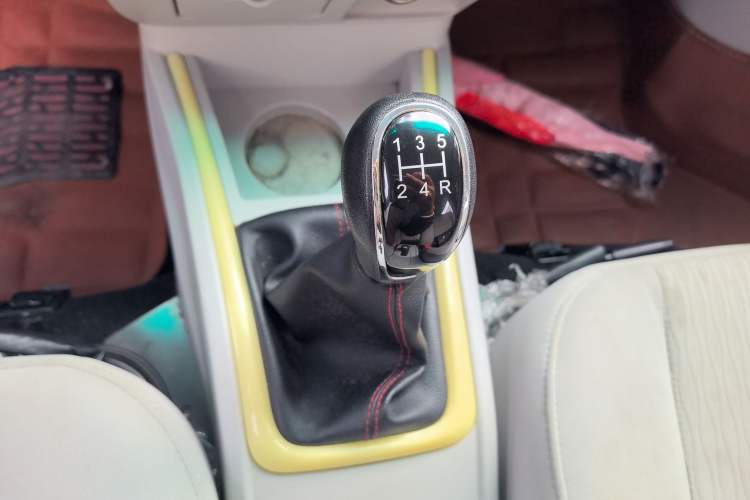 Used Jinbei New Hiace X30L 2021 1.5L Wealth Edition Bus Non-Air-Conditioned China VI Standard SWC15M