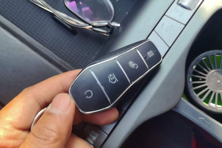 Used BYD Yuan UP 2025 Model 301KM Leading Version