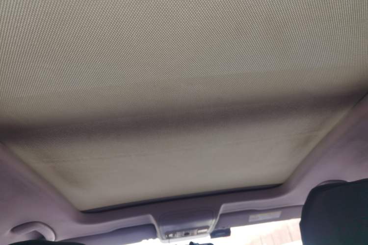 Used Volkswagen C-TREK 2017 230TSI DSG Comfort Version Headliner