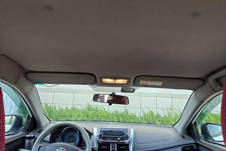 Used Toyota YARiS L Zhi Xuan 2014 1.3E Automatic Charm Edition
