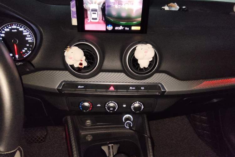 Used Audi Q2L 2018 35 TFSI Launch Exclusive Edition China VI