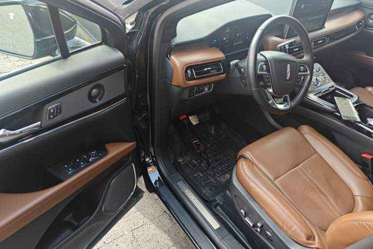 Used Lincoln Nautilus 2021 Revised Version 2.7T Four-Wheel Drive Prestige Edition Driver Seat