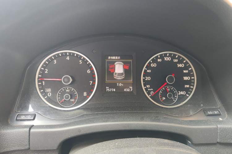 Used Volkswagen Tiguan 2015 1.8TSI Automatic Two-Wheel Drive Luxury Model Instrument Cluster