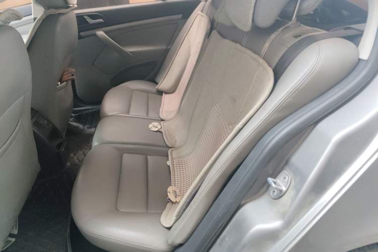 Used Skoda Octavia 2010 2.0L Manual Yijun Edition