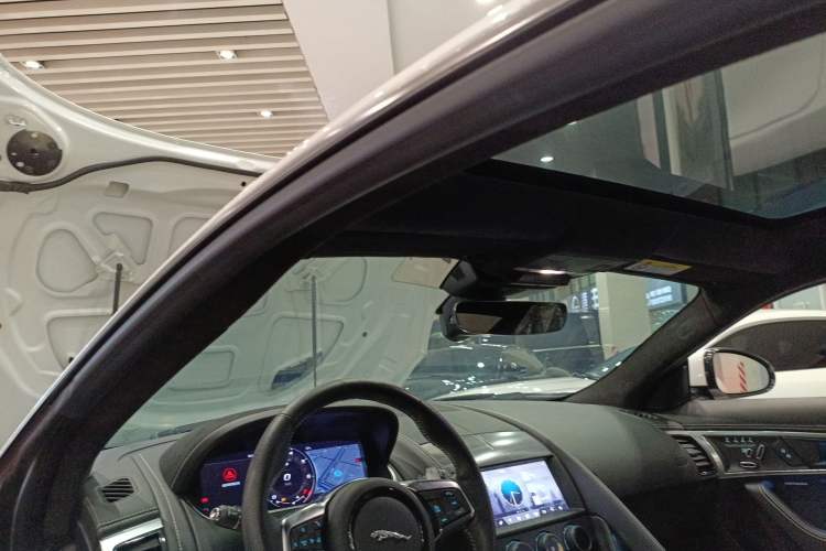 Used Jaguar F-TYPE 2021 P300 Rear-Drive First Edition Hardtop Version
