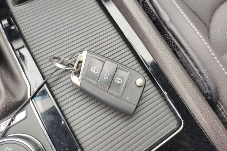 Used Volkswagen Teramont 2017 380TSI Four-Wheel Drive Luxury Edition Vehicle Key