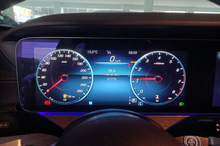 Used Mercedes-Benz E-Class 2023 Updated E 300 L Fashion Edition
