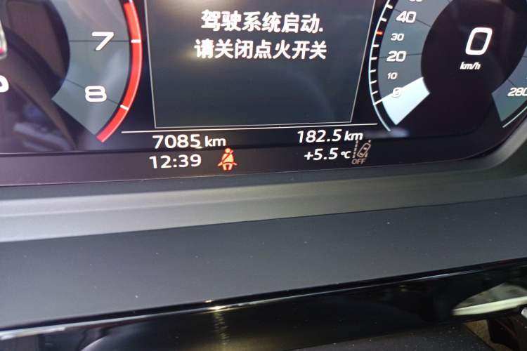 Used Audi A3 2025 A3L Limousine 35TFSI Prestige Edition Odometer Close Up