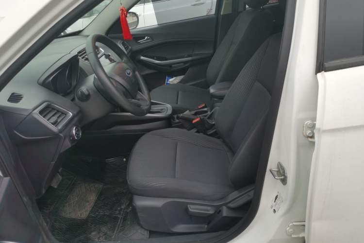 Used Ford Escort 2019 Revised 1.5L Automatic ZhiXiang Version China VI Standard
