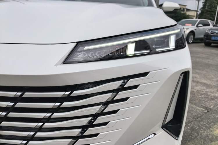 Used Changan Eado PHEV 2025 Smart New Blue Whale 145KM Battleship Edition
