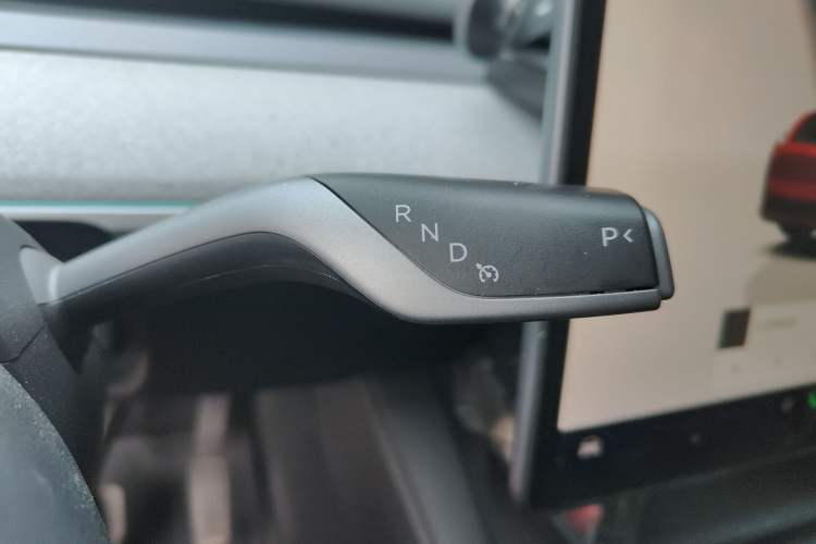 Used Tesla Model Y 2023 Long-Range All-Wheel-Drive Version