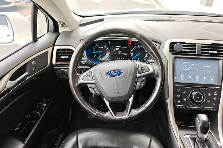 Used Ford Mondeo 2013 2.0L GTDi 200 Fashion Edition