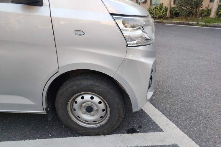 Used Chana Ruixing M60 2023 1.5L GDI Elite-Class Passenger Vehicle 6/7 Seats