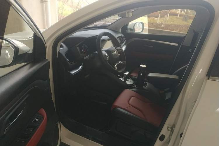 Used Haval H2s 2018 Red-Label 1.5T Dual-Clutch Elite Model
