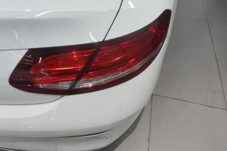 Used Mercedes-Benz C-Class 2017 Facelift C 200 Coupe