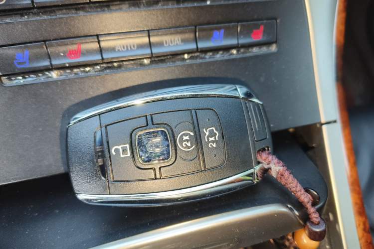 Used Lincoln Nautilus 2019 2.0T Four-Wheel Drive Zunya Edition China VI Standard Vehicle Key