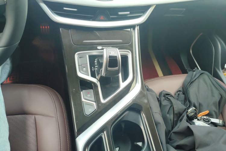 Used Geely Auto Jiajie 2022 1.8TD DCT Platinum Luxury Edition Gear Lever