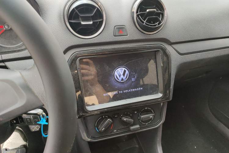 Used Volkswagen Jetta 2017 1.4L Manual Fashion Edition