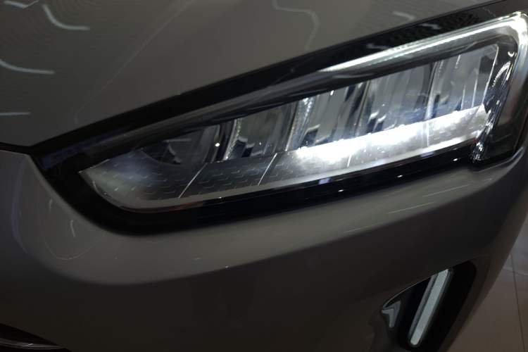 Used Hima AITO M5 2022 Extended-Range Four-Wheel Drive Performance Version
