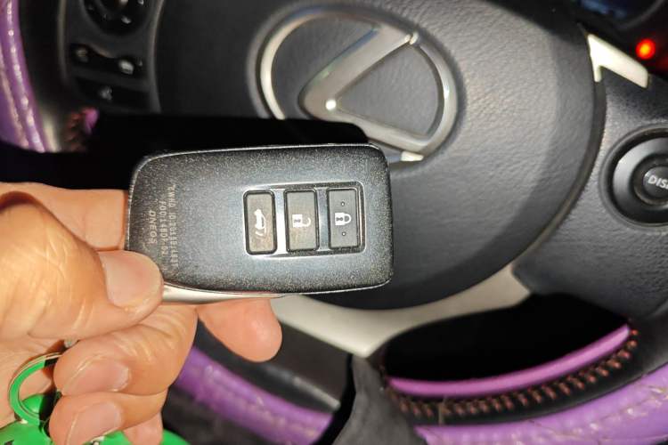 Used Lexus CT 2017 CT200h Elite Edition Monotone China VI Vehicle Key