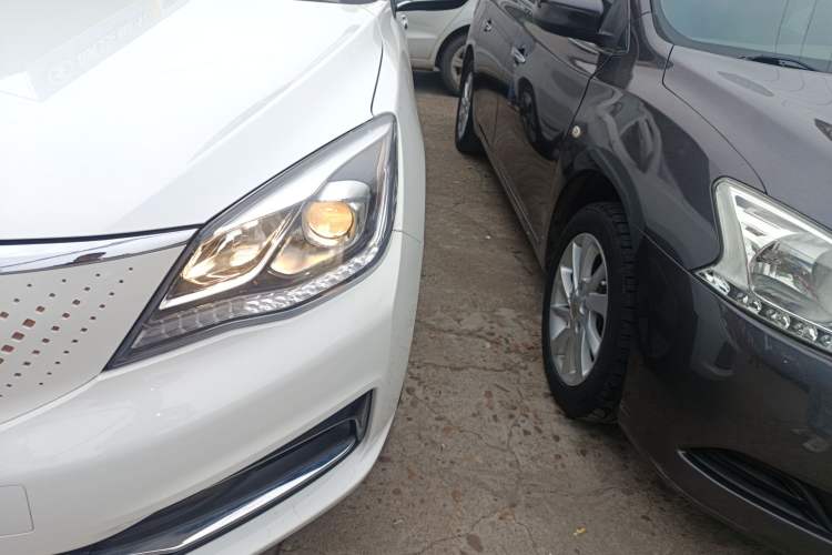 Used Dongfeng Aeolus E70 2021 Revised Version 360H Battery-Swap Edition