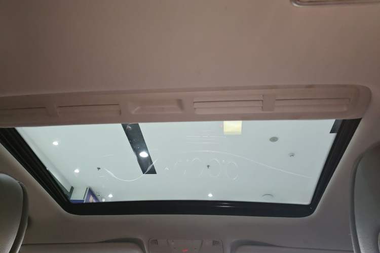 Used Mercedes-Benz E-Class 2018 Facelift E 200 L Sport Edition