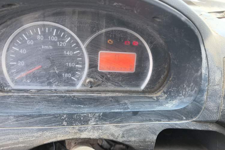 Used BAIC Weiwang 306 2011 1.3L base model 7 seats
