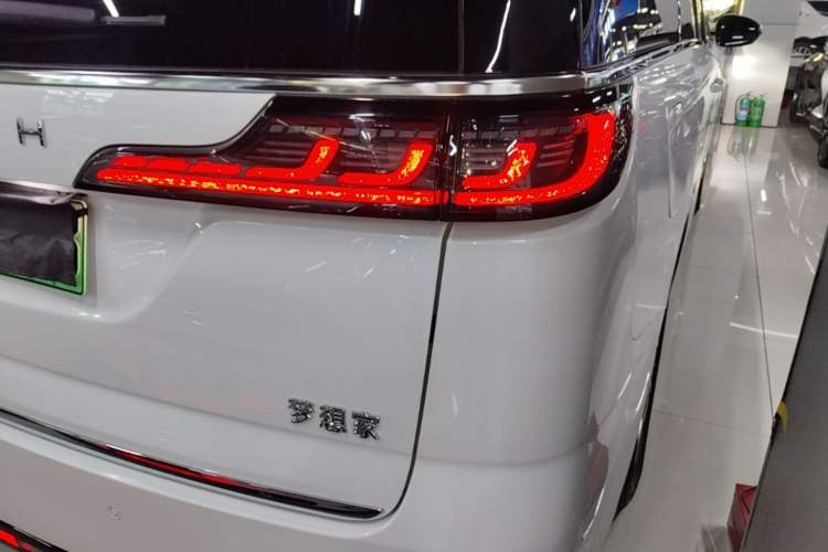 Used VOYAH Dream 2024 PHEV Extended-Range Premium Edition Right Rear Taillight