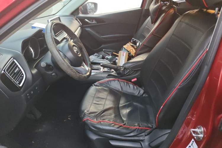 Used Mazda Mazda 3 Axela 2016 Sedan 1.5L Automatic Comfort Model
