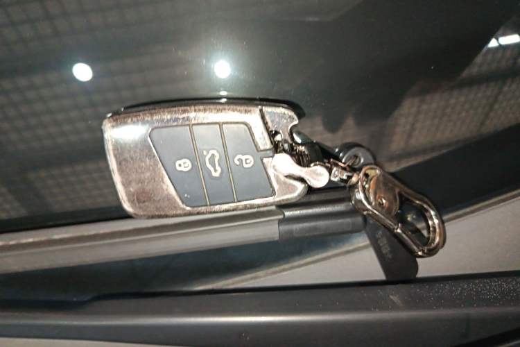 Used Volkswagen Passat 2023 330TSI Luxury Edition
