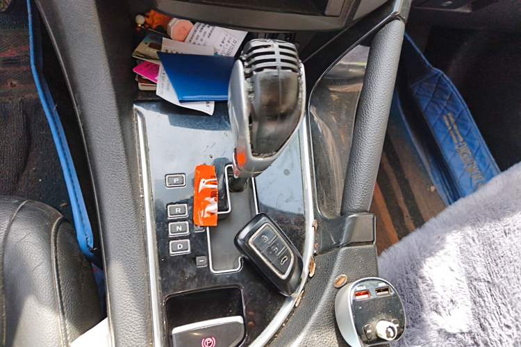 Used Dongfeng Aeolus AX7 2015 2.0L Automatic Zhiyi Trim